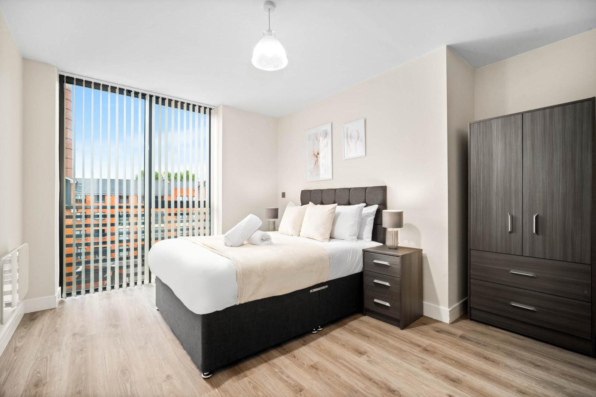 New Luxury Two Bedroom Apartment - City Centre - Netflix - Wifi - Top Rated - Jq 8Ah Birmingham Dış mekan fotoğraf