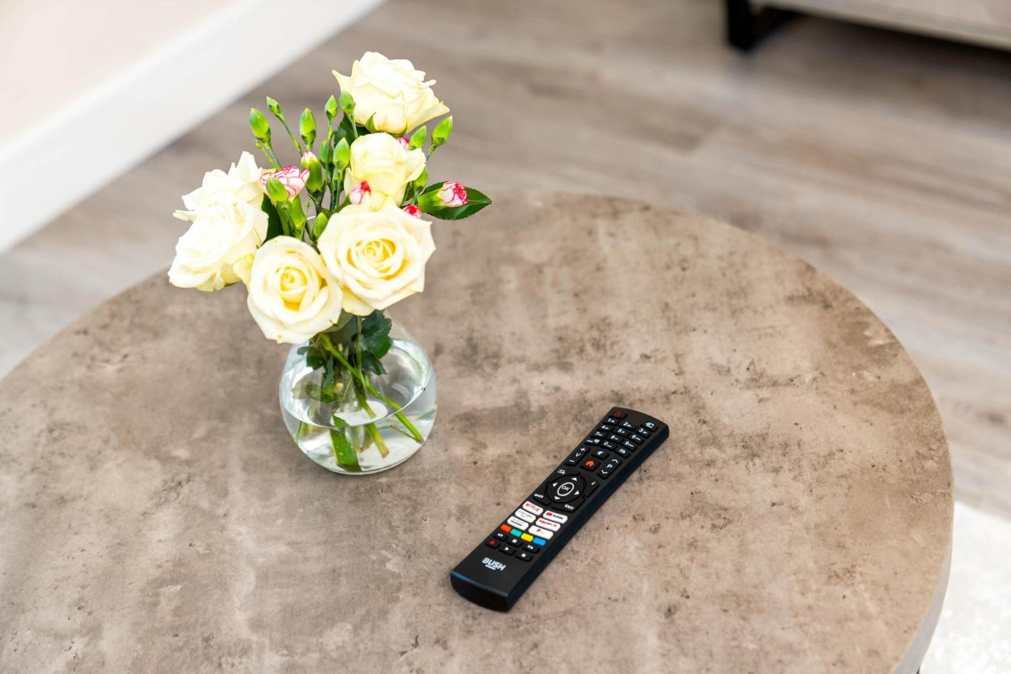 New Luxury Two Bedroom Apartment - City Centre - Netflix - Wifi - Top Rated - Jq 8Ah Birmingham Dış mekan fotoğraf