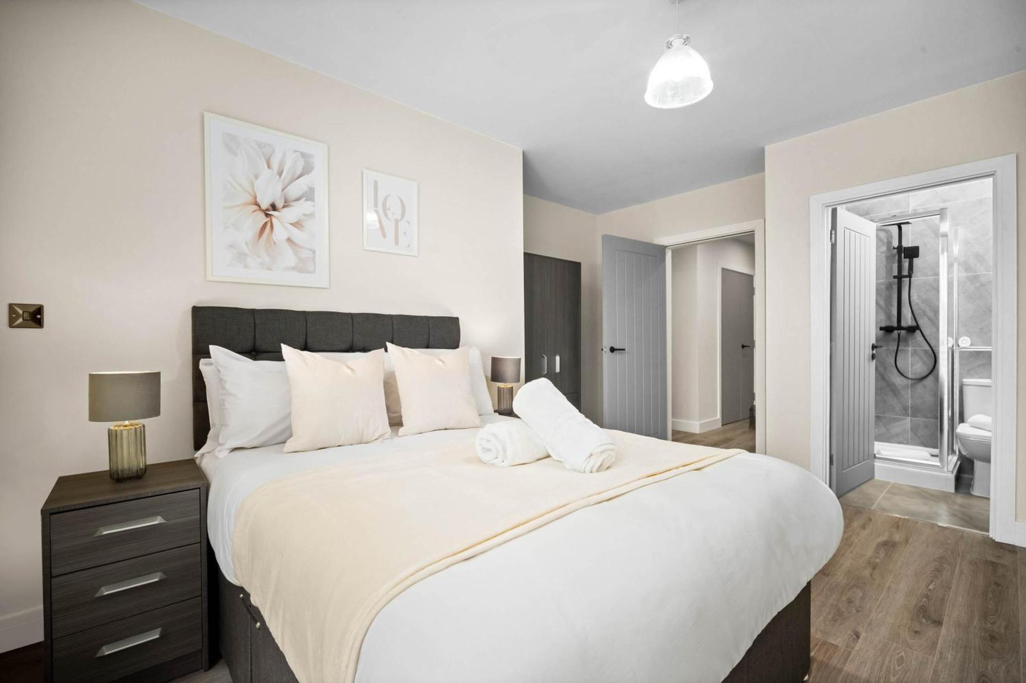 New Luxury Two Bedroom Apartment - City Centre - Netflix - Wifi - Top Rated - Jq 8Ah Birmingham Dış mekan fotoğraf